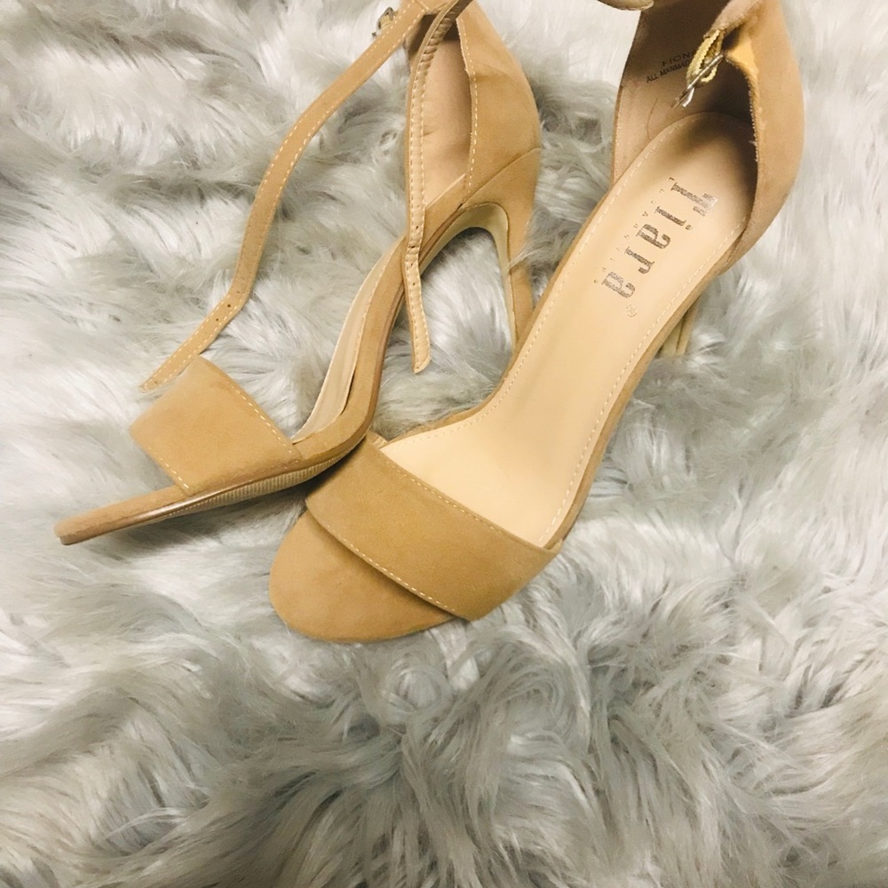 💥🔥!!Nude Heels!!🔥💥 - Picture 4 of 6